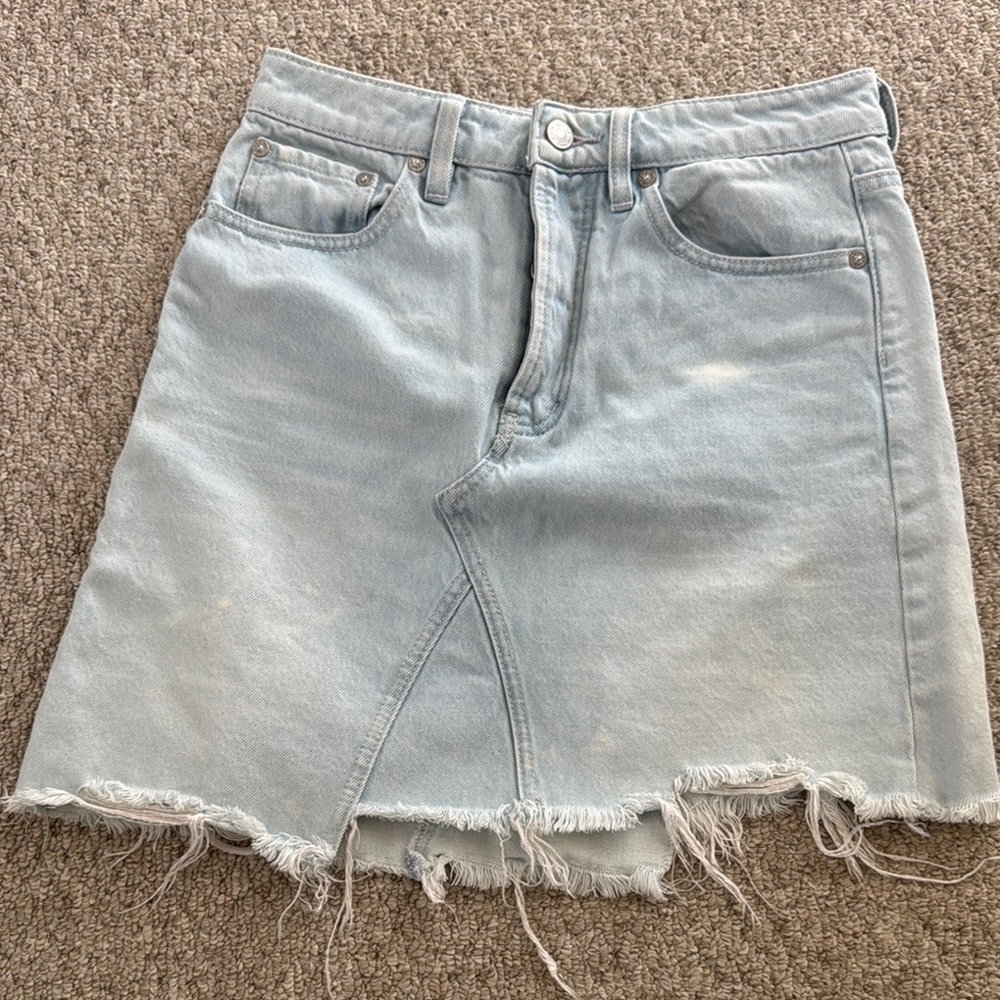 We The Free Light Blue Denim Skirt. Size 26